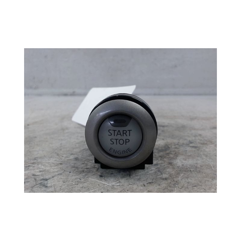 BOUTON DE DEMARRAGE NISSAN JUKE