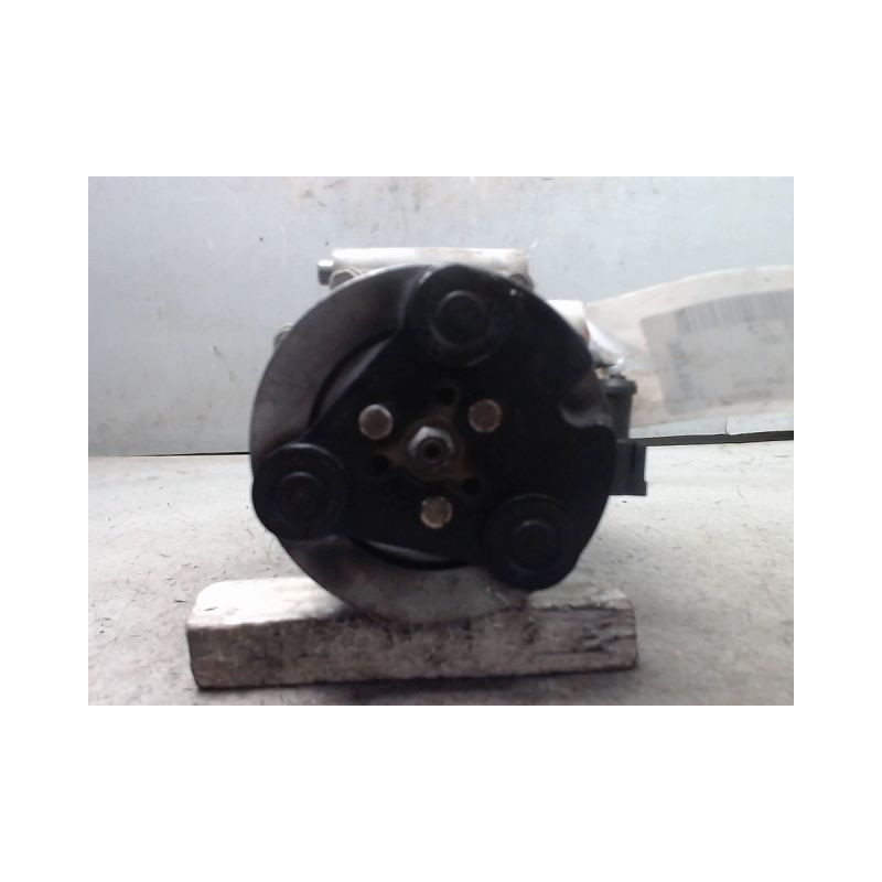 COMPRESSEUR AIR CONDITIONNE FORD FIESTA 2005-