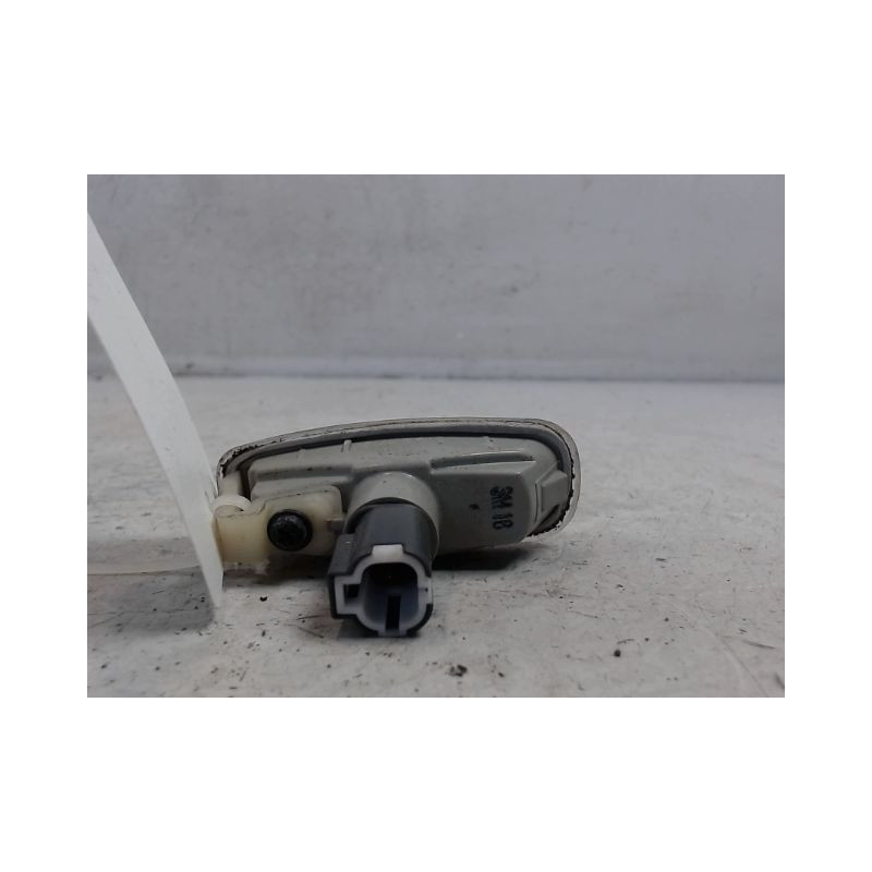 REPETITEUR AILE GAUCHE KIA RIO 2005-