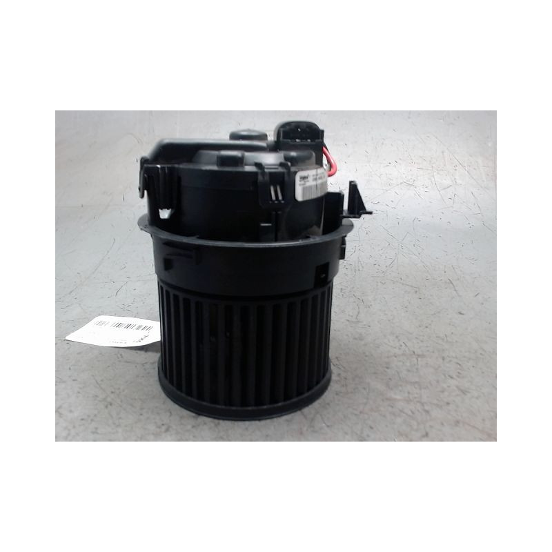 MOTEUR VENTILATEUR CHAUFFAGE PEUGEOT 208