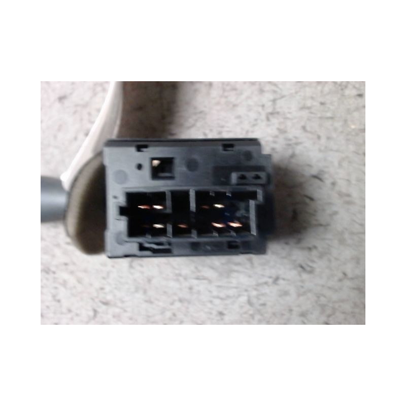 COMMANDE ESSUIE GLACE CITROEN SAXO 99-