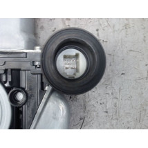 MECANISME+MOTEUR LEVE-GLACE AVANT GAUCHE TOYOTA VERSO-S