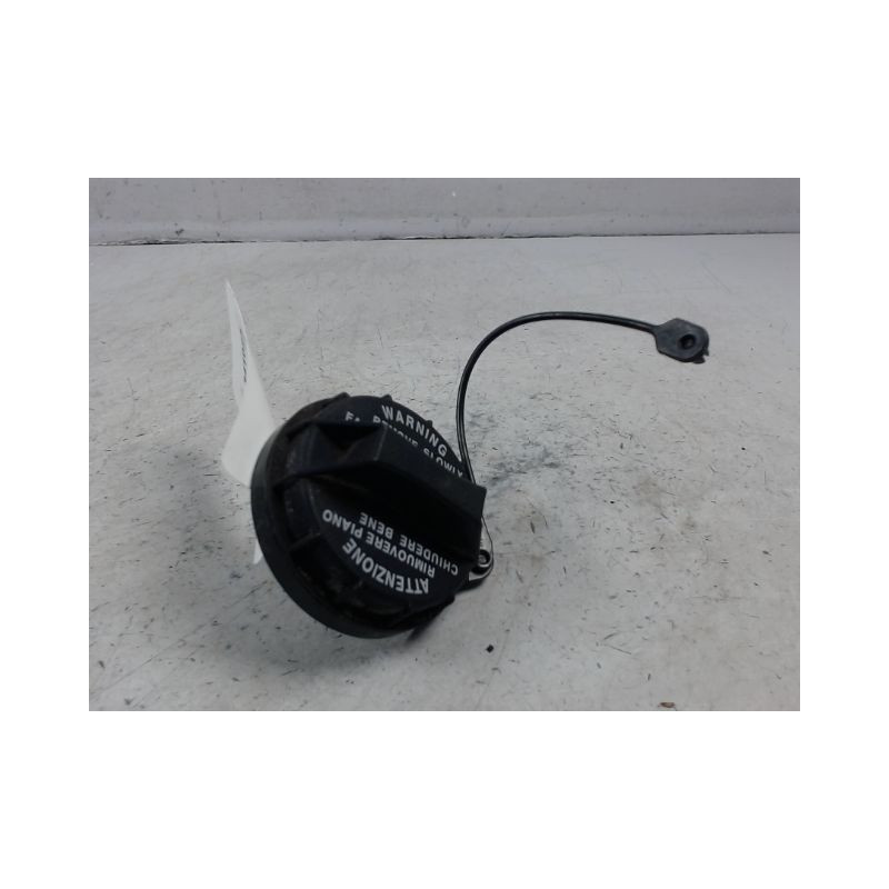 BOUCHON RESERVOIR A CARBURANT KIA RIO 2005-