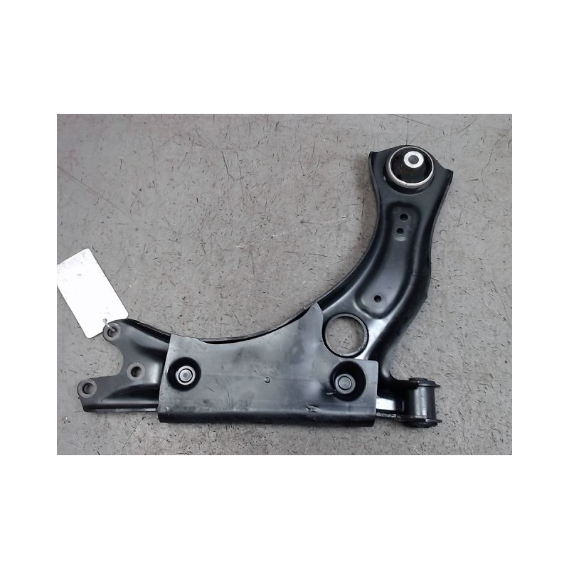 TRIANGLE INFERIEUR AVANT GAUCHE AUDI A1