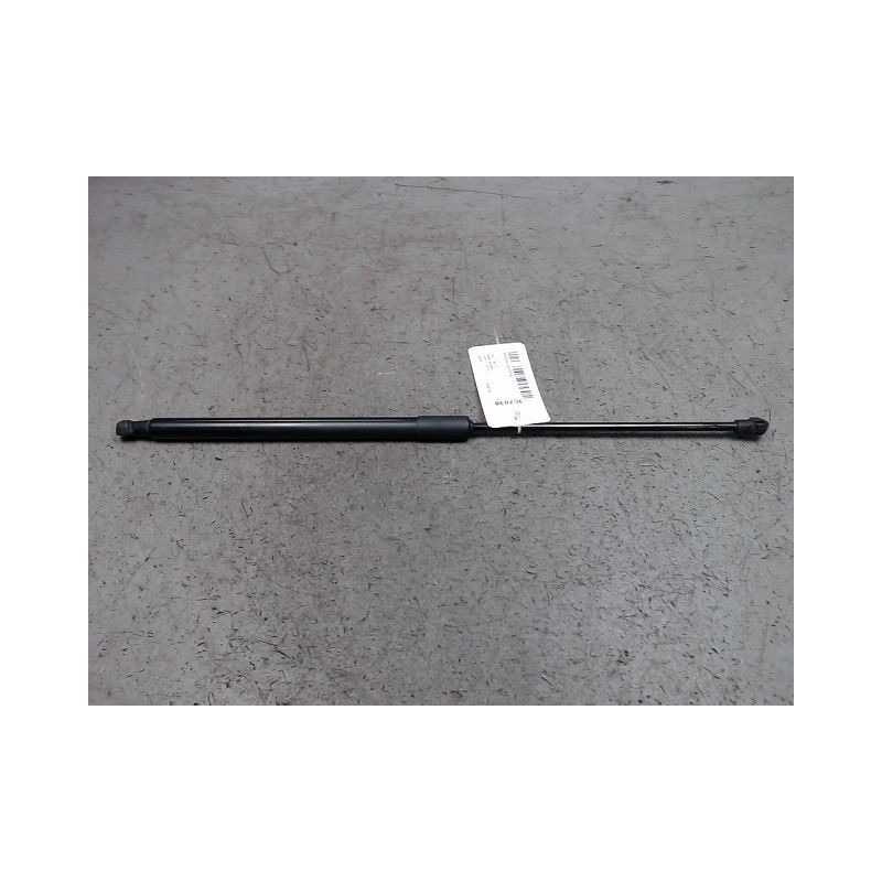 VERIN GAUCHE HAYON NISSAN QASHQAI