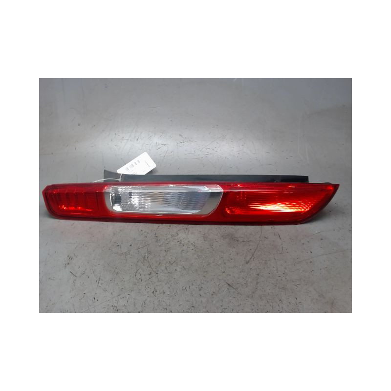 FEU ARRIERE GAUCHE  FORD FOCUS 2008-
