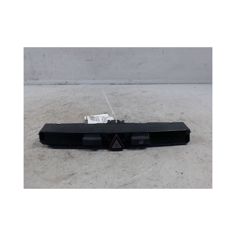 BOUTON DE WARNING OPEL ASTRA