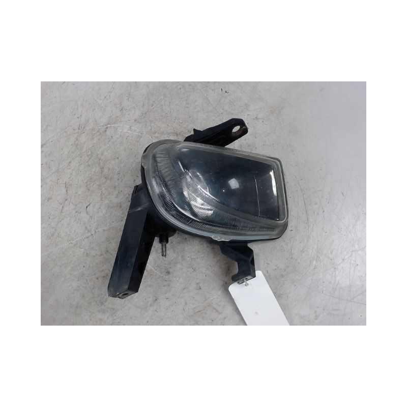 PHARE ANTIBROUILLARD AVANT DROIT FIAT GRANDE PUNTO 2005-