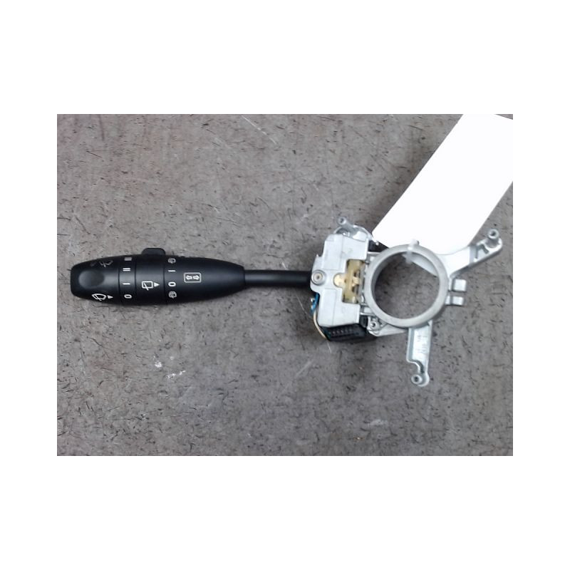 COMMANDE CLIGNOTANT MERCEDES CLASSE A 2004-