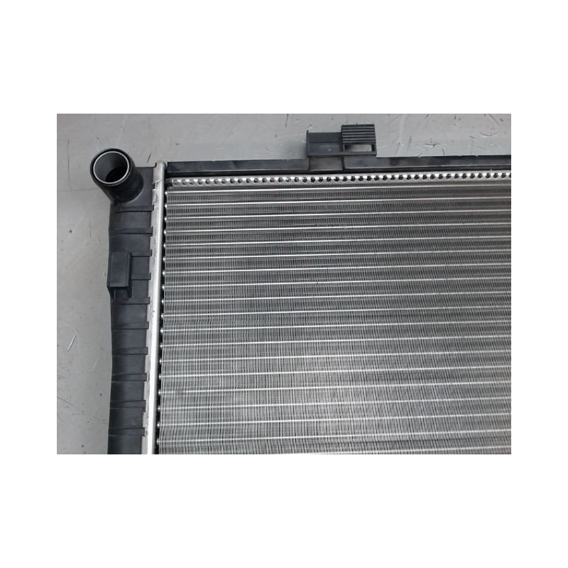 RADIATEUR MERCEDES SLK