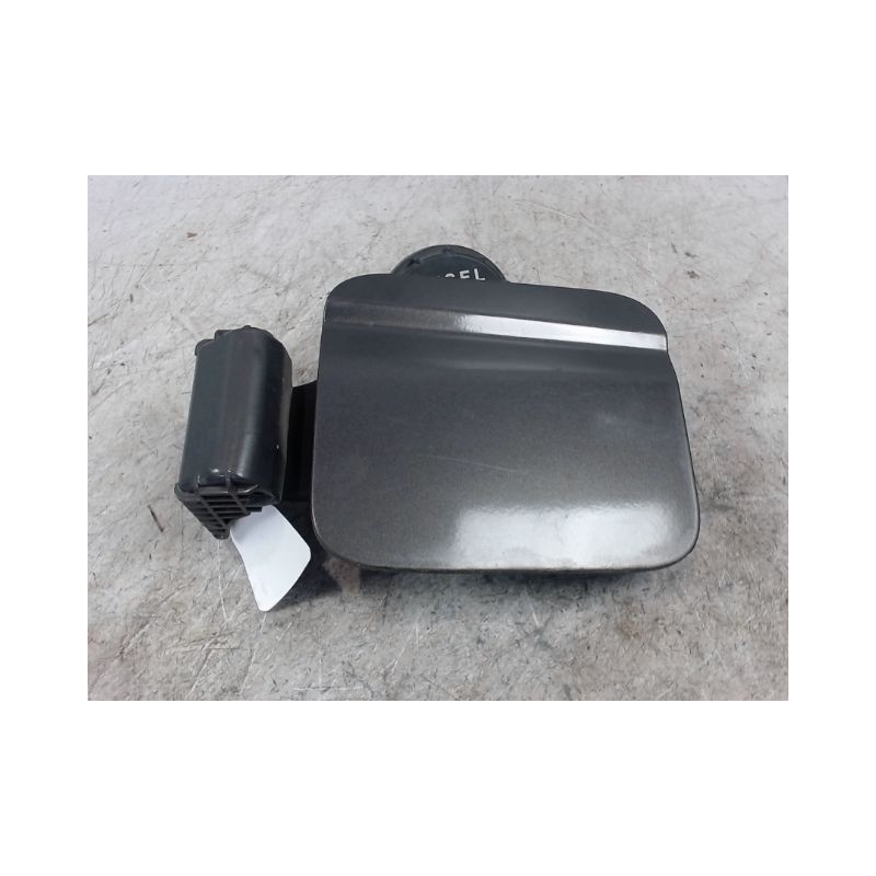 VOLET DE TRAPPE CARBURANT KIA CERATO 4P