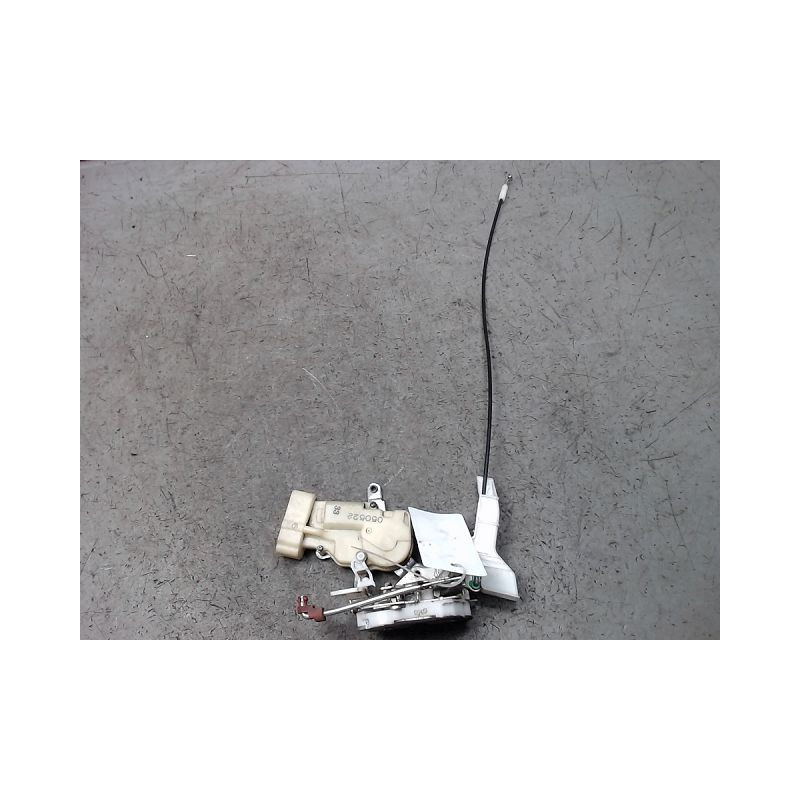 SYSTEME CONDAMNATION AVANT GAUCHE TOYOTA YARIS VERSO 2003-