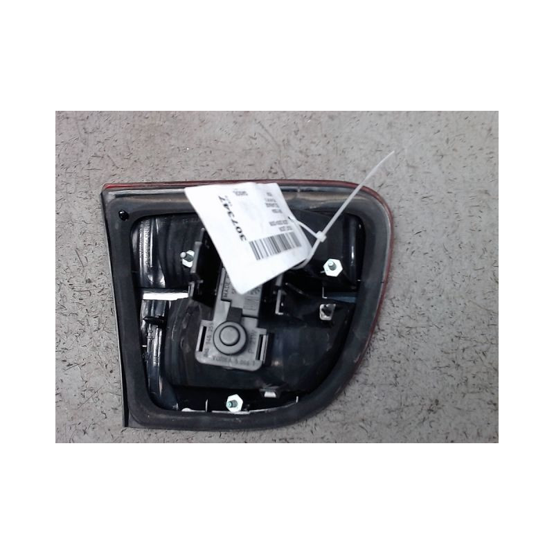 FEU ARRIERE INTERIEUR DROIT SEAT LEON 2000-2006