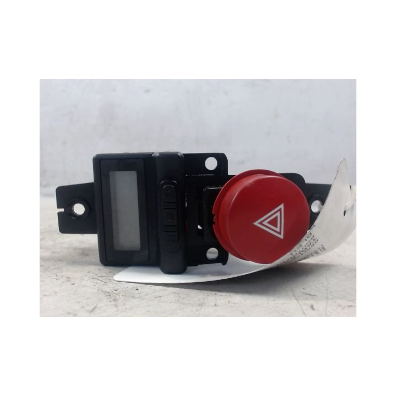 BOUTON DE WARNING HYUNDAI GETZ