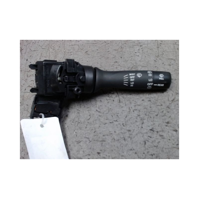 COMMANDE ESSUIE GLACE TOYOTA YARIS 2005-
