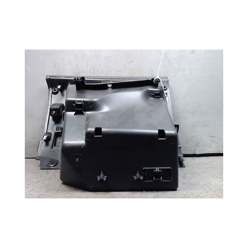 BOITE A GANTS PEUGEOT 208