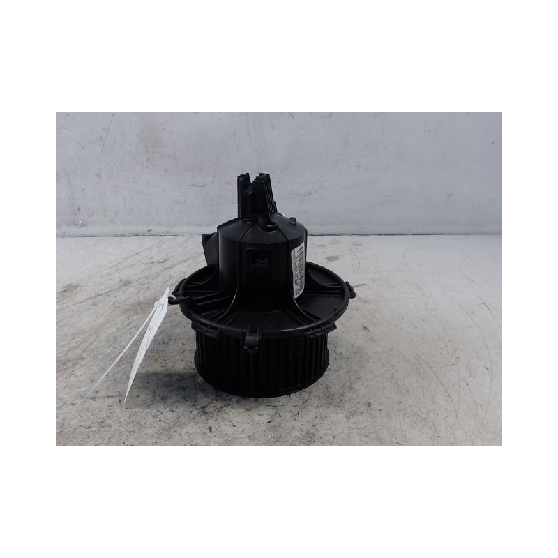 MOTEUR VENTILATEUR CHAUFFAGE OPEL ZAFIRA 2006-