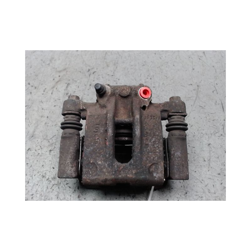 ETRIER DE FREIN ARRIERE DROIT TOYOTA COROLLA 2002-