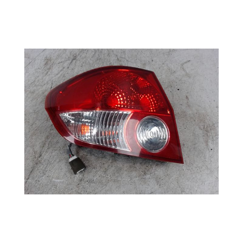 FEU ARRIERE GAUCHE  HYUNDAI GETZ 02-05