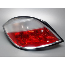 FEU ARRIERE GAUCHE  OPEL ASTRA 2004-