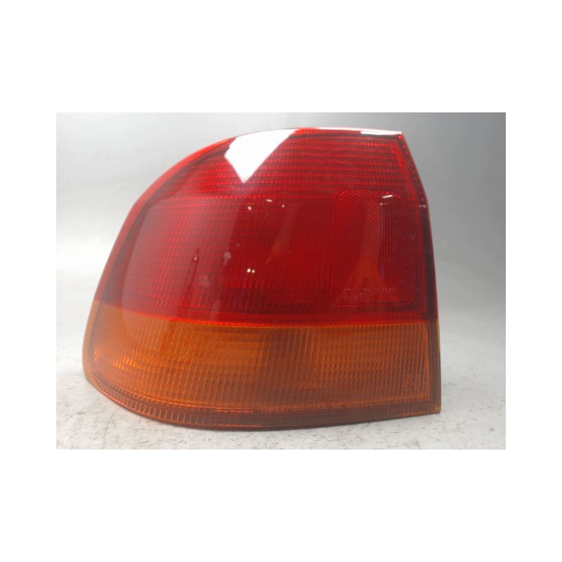 FEU ARRIERE GAUCHE  HONDA CIVIC