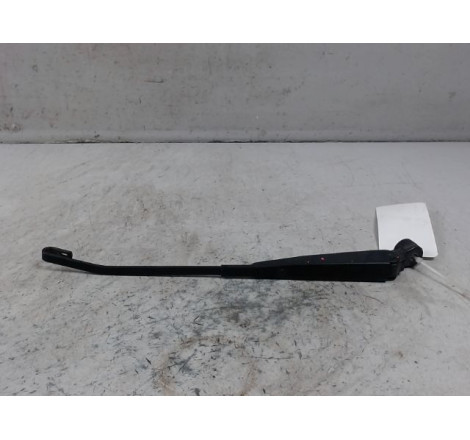 BRAS ESSUIE-GLACE ARRIERE TOYOTA PRIUS 2004-