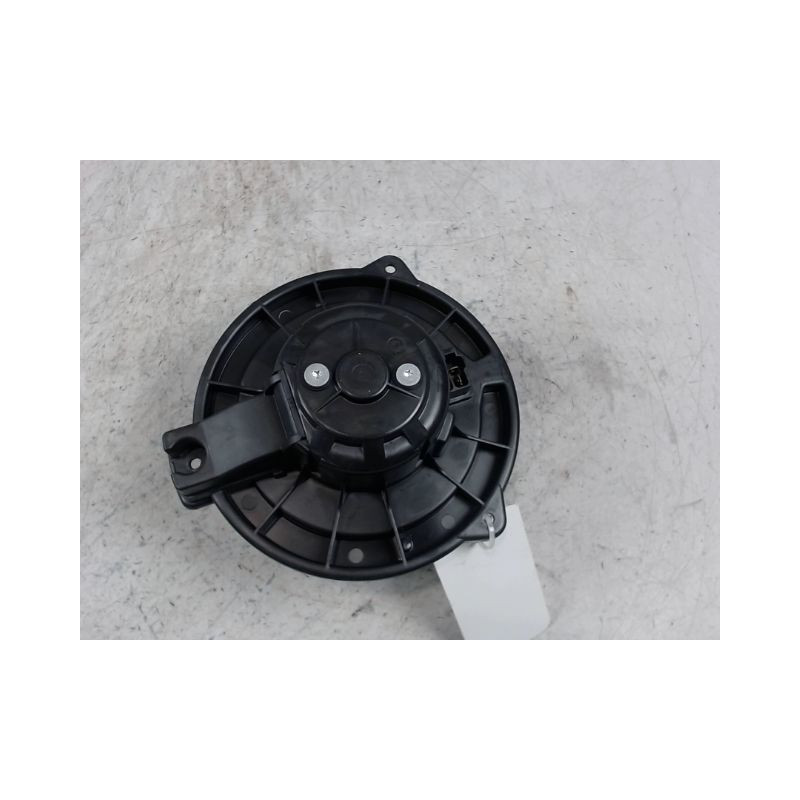 MOTEUR VENTILATEUR CHAUFFAGE TOYOTA COROLLA VERSO 2007-
