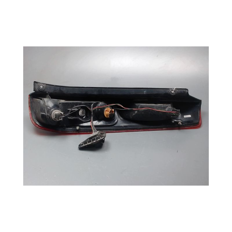 FEU ARRIERE GAUCHE  FORD FIESTA 2005-