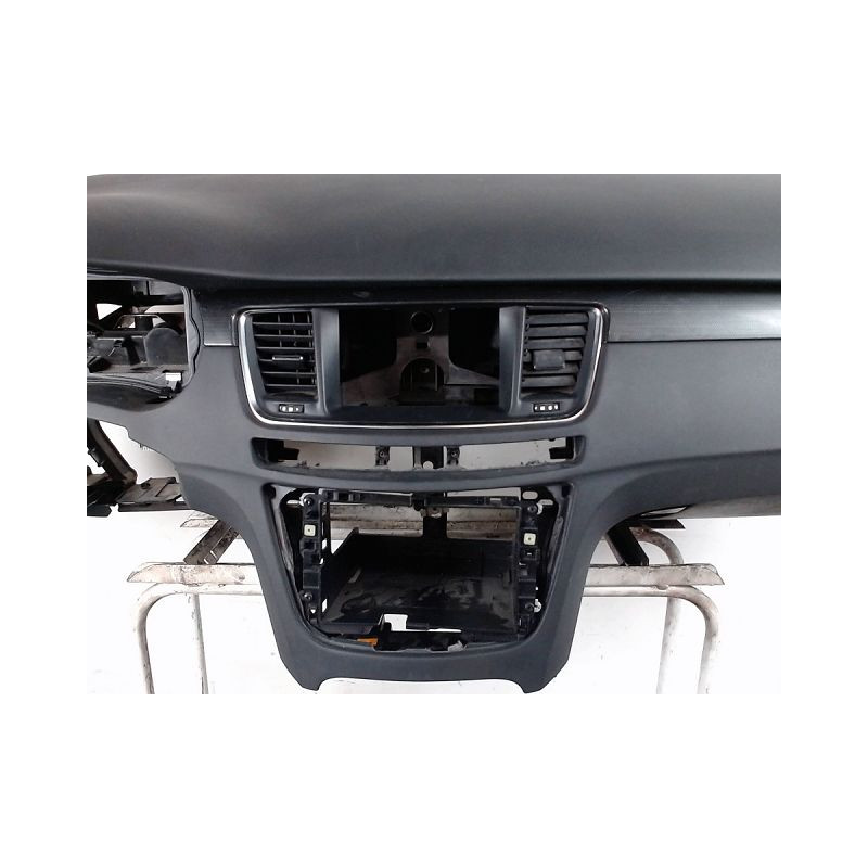 PLANCHE DE BORD  PEUGEOT 508