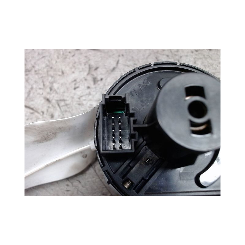 COMMANDE ECLAIRAGE SEAT ARONA