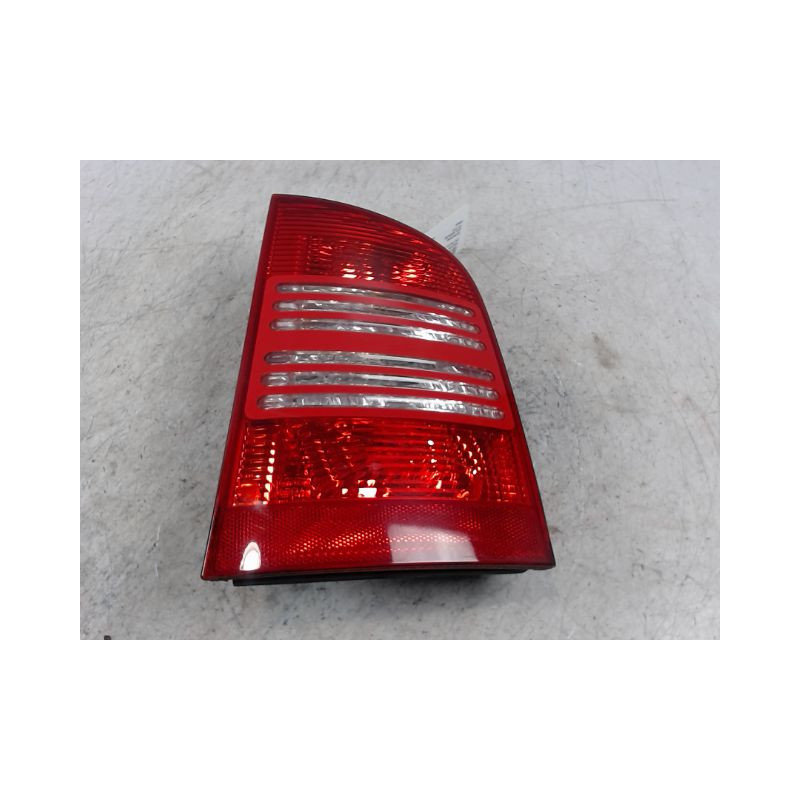 FEU ARRIERE DROIT SKODA OCTAVIA COMBI 2000-