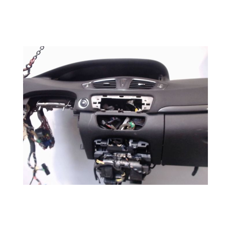 PLANCHE DE BORD  RENAULT SCENIC III 2009-