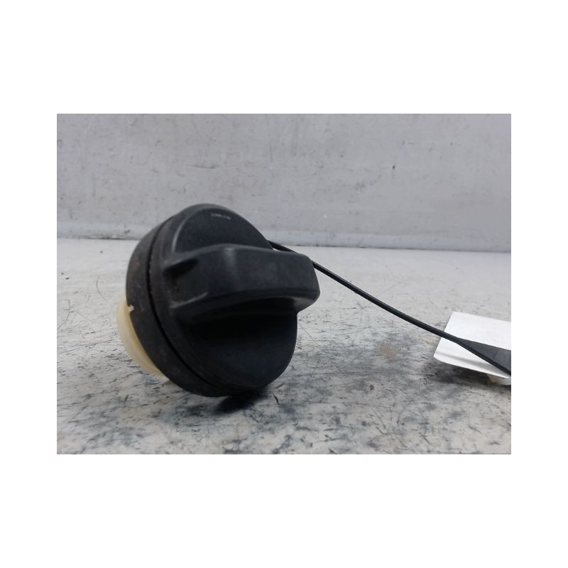 BOUCHON RESERVOIR A CARBURANT SUZUKI ALTO 5 PTES
