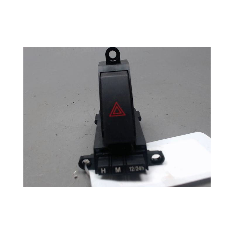 BOUTON DE WARNING MAZDA MAZDA 3  5P