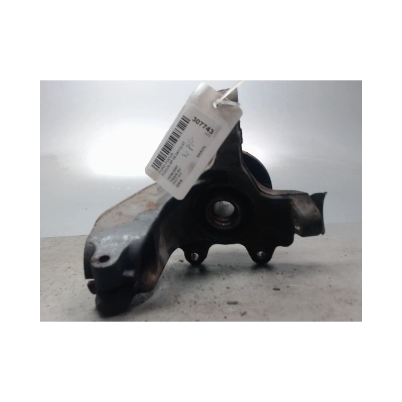 PIVOT AVANT DROIT FORD FOCUS 04-07