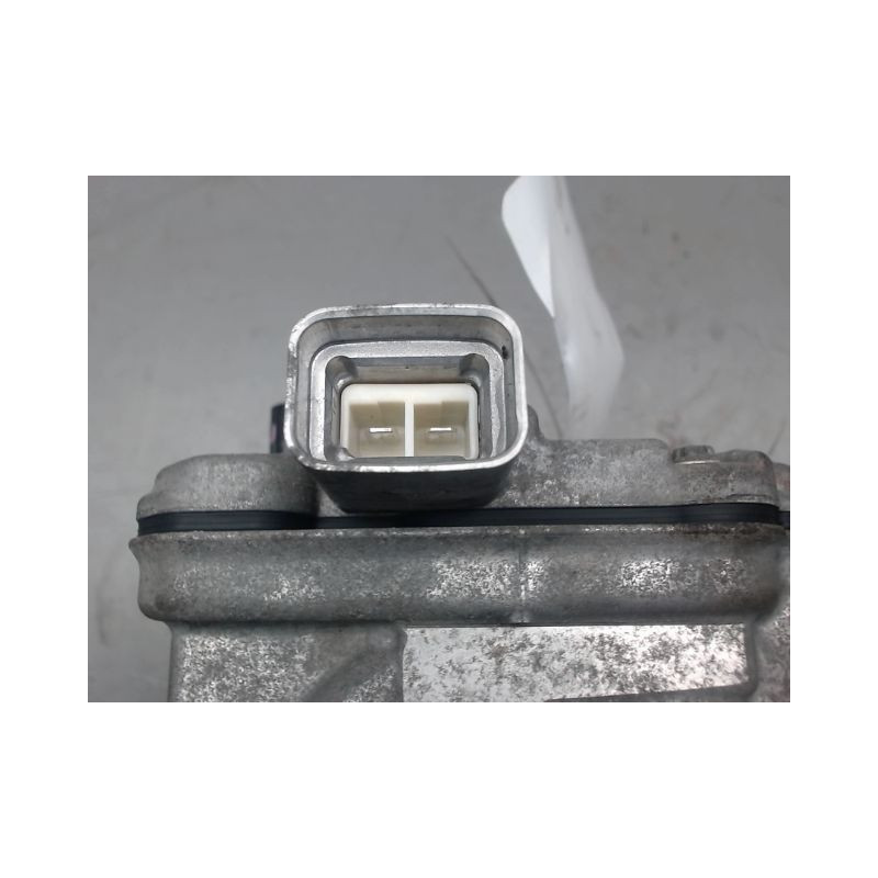 COMPRESSEUR AIR CONDITIONNE TOYOTA YARIS