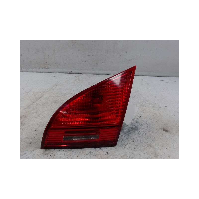 FEU ARRIERE INTERIEUR DROIT KIA VENGA 09-