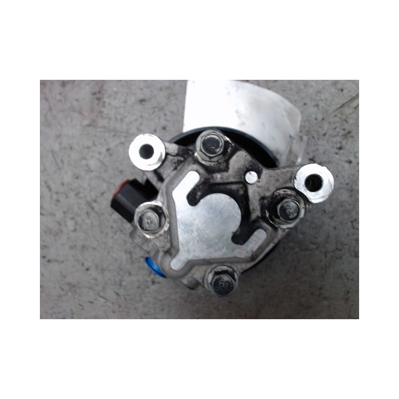 POMPE DIRECTION ASSISTEE KIA RIO 2005-