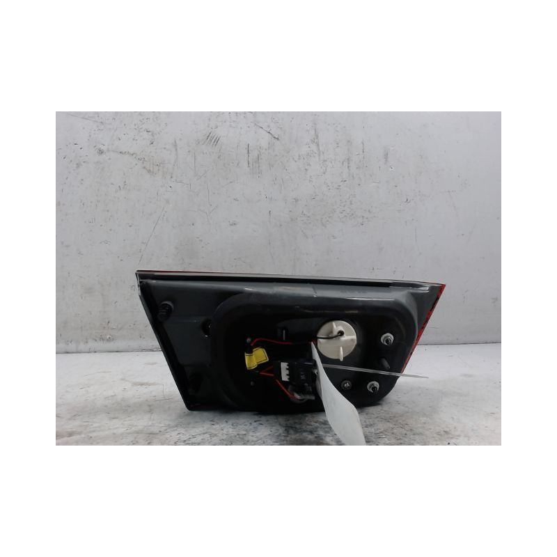 FEU ARRIERE INTERIEUR DROIT HYUNDAI SONATA 5P