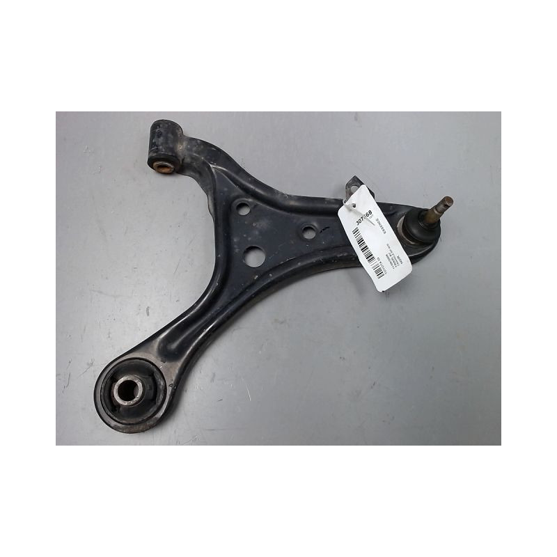 TRIANGLE INFERIEUR AVANT GAUCHE TOYOTA IQ