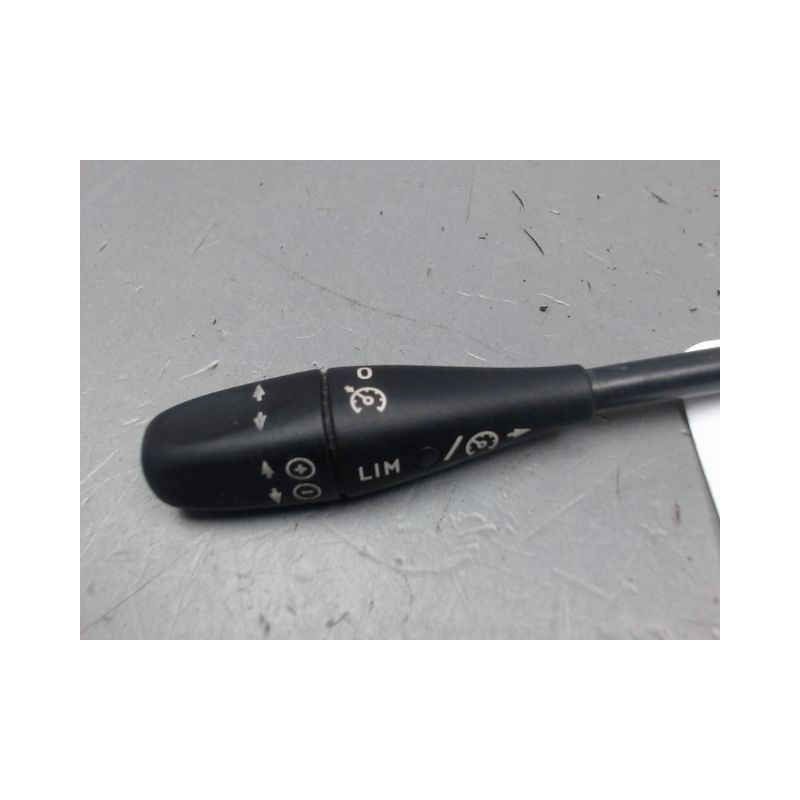 COMMANDE REGULATEUR DE VITESSE MERCEDES CLASSE C