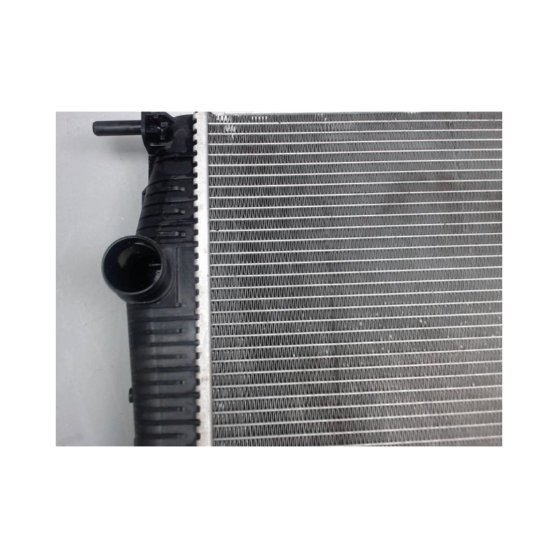 RADIATEUR RENAULT MEGANE