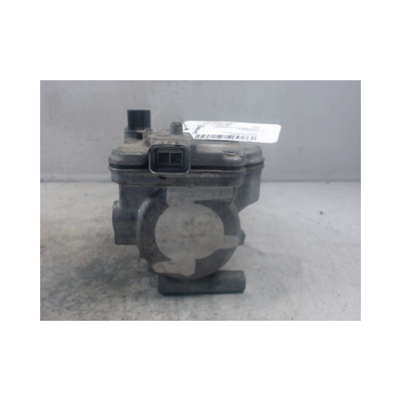 COMPRESSEUR AIR CONDITIONNE TOYOTA YARIS II 2010-