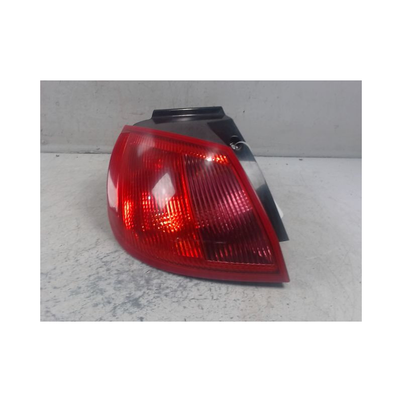 FEU ARRIERE GAUCHE  MITSUBISHI COLT CZ 2005-