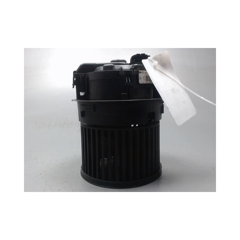 MOTEUR VENTILATEUR CHAUFFAGE PEUGEOT 208