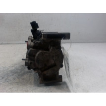 COMPRESSEUR AIR CONDITIONNE KIA VENGA 09-