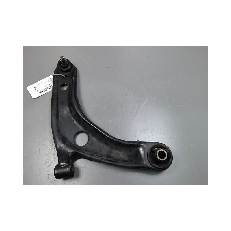 TRIANGLE INFERIEUR AVANT DROIT TOYOTA YARIS II 2010-