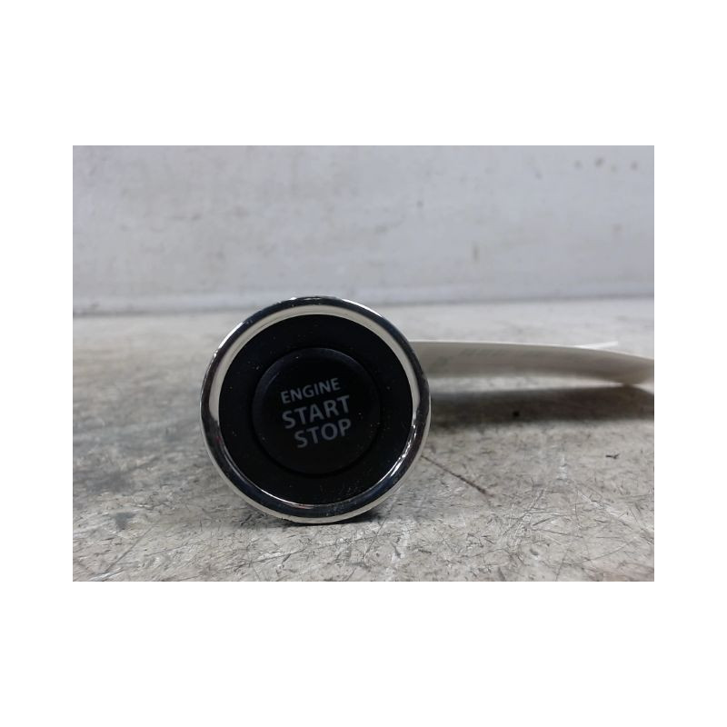 BOUTON DE DEMARRAGE SUZUKI SX4