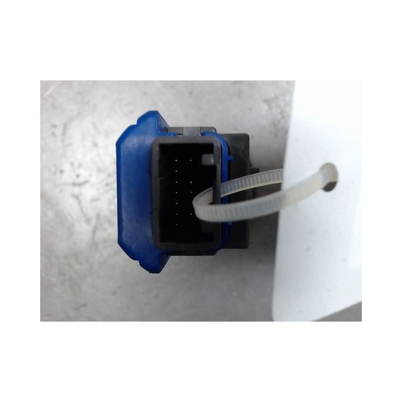 BOUTON DE DEMARRAGE TOYOTA PRIUS