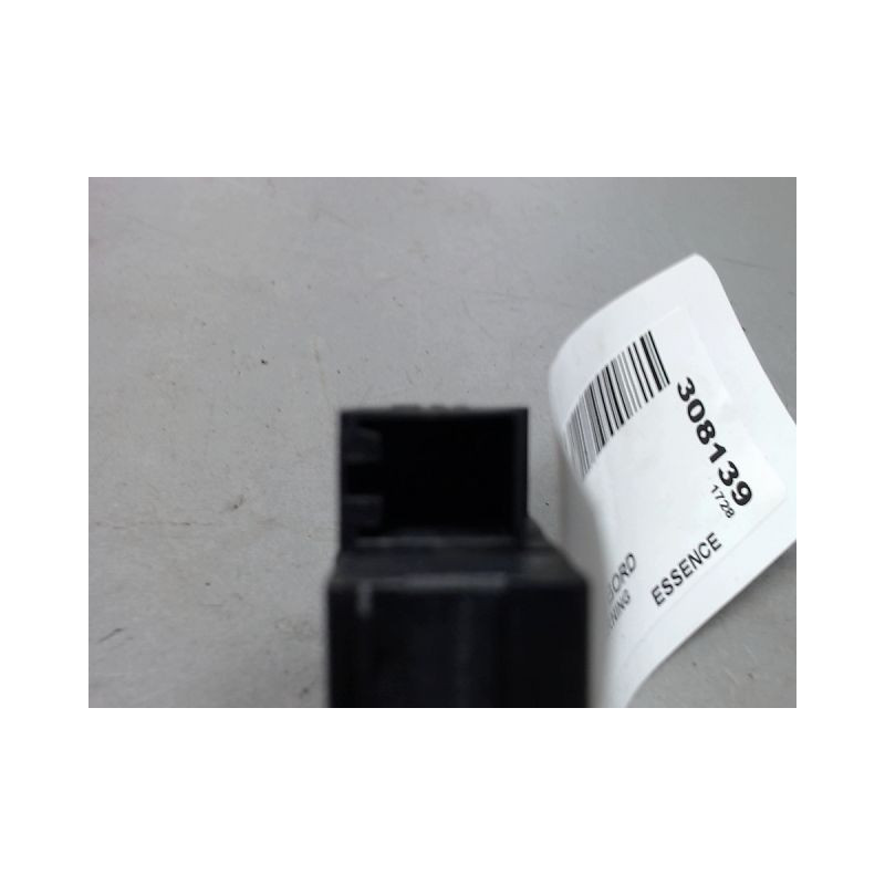 BOUTON DE WARNING AUDI A4 2008-